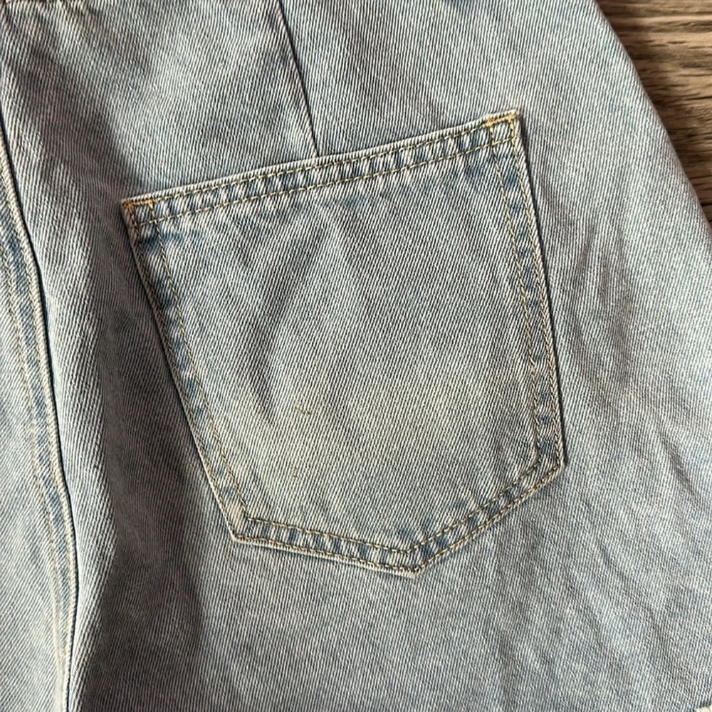 Cider Light Blue Floral Embroidered Jean Shorts size small - Picture 9 of 9